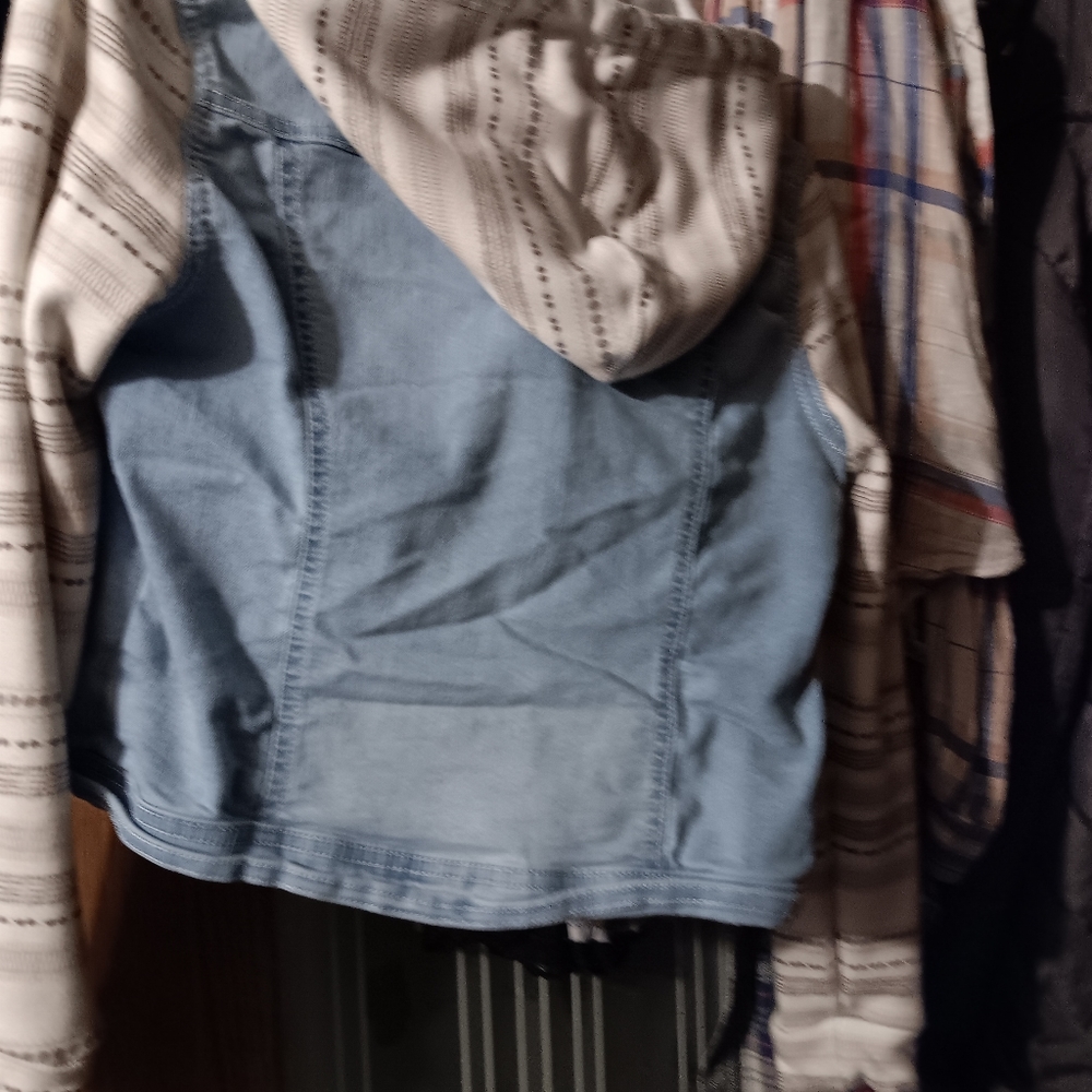 Denim jacket - Picture 3 of 3